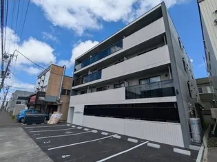 フェーラシュヴァル元町【3階】の外観