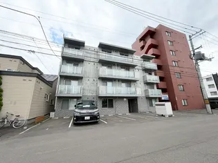 LAPLACE EASTの画像