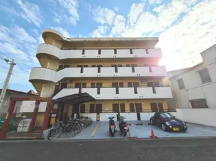 サンコーポウエノ【4階】の外観