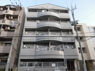 ベルメゾンエトワール【2階】の外観