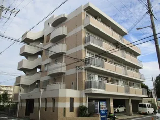 グランドアーバン【4階】の外観