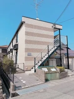 レオパレス逆瀬川【2階】の外観