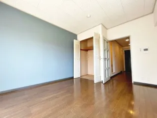 ロシェ宝塚【3階】の内装