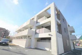 グローリーパレス中山【1階】の外観