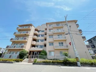 ノイハウス宝塚【5階】の外観