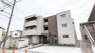 シャーメゾン中山【2階】の外観