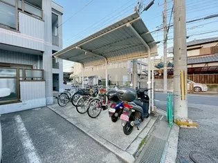 メゾンマリーゴールド【1階】の居間