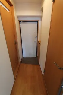 アリュール・アイ【7階】の玄関