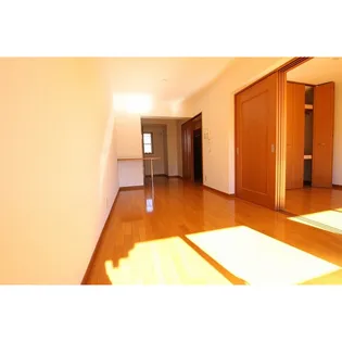 アンソレイエA【3階】の居間