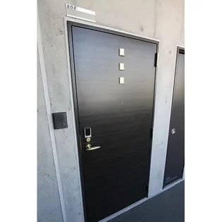 アルテイーストタワー【7階】の玄関