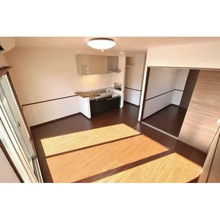 パルイースト【4階】の居間