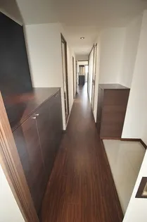 アルテマイスター堀川【4階】の玄関