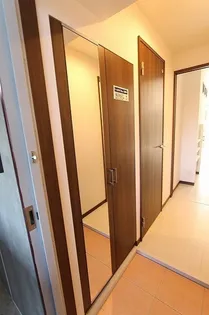 チェルシー神宮外苑【5階】の玄関