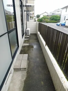 シャトル木花台F棟【201号室】の内装