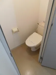 シャトル木花台H棟【101号室】の内装