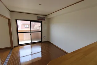 サンコート大島B棟【3階】の居間