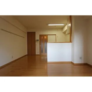 ソラーレ広島【7階】の居間