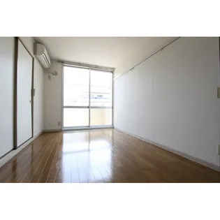 フォーサイト池田台A棟【103号室】の居間