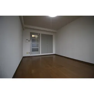 ベルトピア宮崎7【403号室】の居間