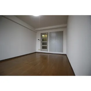 ベルトピア宮崎7【403号室】の居間