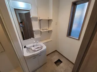 Ruhe(ルーエ)文化公園前通り【1階】の内装