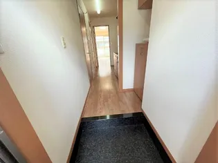 エミールシャラン・Ⅱ【1階】の玄関