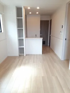 サンリット・ベゼル Ⅱ【2階】の居間