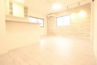 アルテマイスターカメリア【1階】の居間