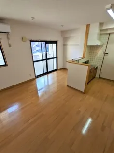 ソラーレ広島【702号室】の居間