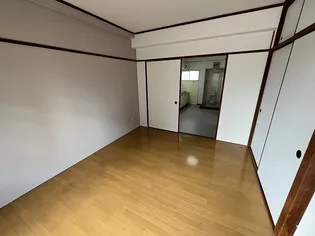 BLOC ASAHI【405号室】の居間