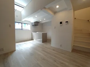 Lungo【1階】の居間