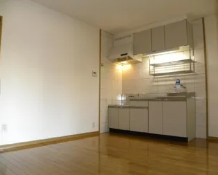 ユーミー青柳3号館【2階】の居間