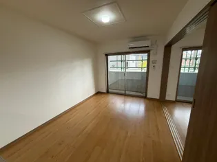 maison・glycine【3階】の外観