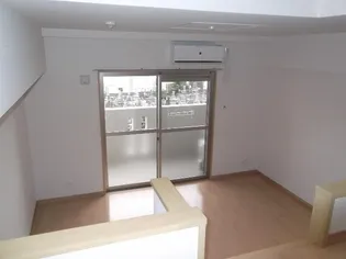 クロスワイズ神宮外苑ウエスト【4階】の居間