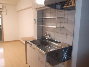 クロスワイズ神宮外苑ウエスト【4階】のキッチン