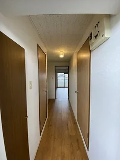 エレメントⅠ【3階】の玄関