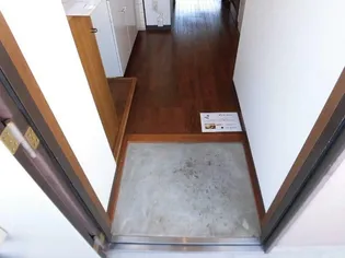 マンションHINO【3階】の玄関