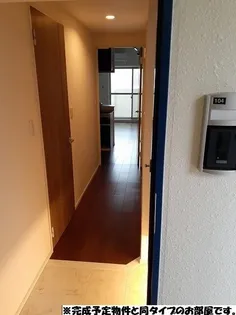 オリージャ ビルディング【1階】の玄関