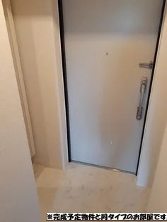 オリージャ ビルディング【2階】の玄関