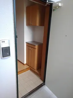 サン トール【2階】の玄関