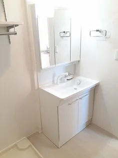 ラ・ランコントル【2階】の内装