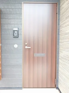 サザンクロス Ⅲ【1階】の玄関