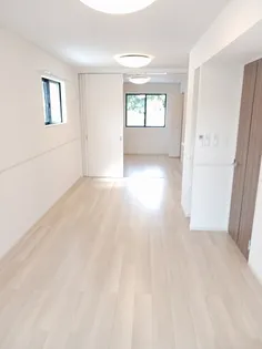 ベル シエルメール Ⅰ【1階】の居間