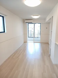 ベル シエルメール Ⅰ【1階】の居間