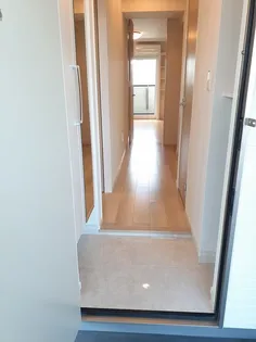 サンモール 鶴島【3階】の玄関