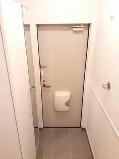 スイート スプリング Ⅲ A【2階】の玄関