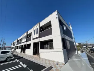 シャイニングヒル【1階】の外観