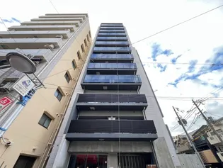 シーズンフラッツ福島【2階】の外観