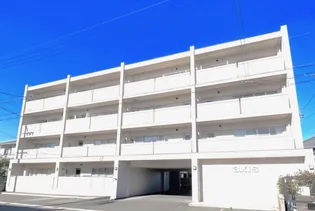 アクシス三本木【3階】の外観