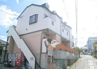 アールズコート春日【2階】の外観